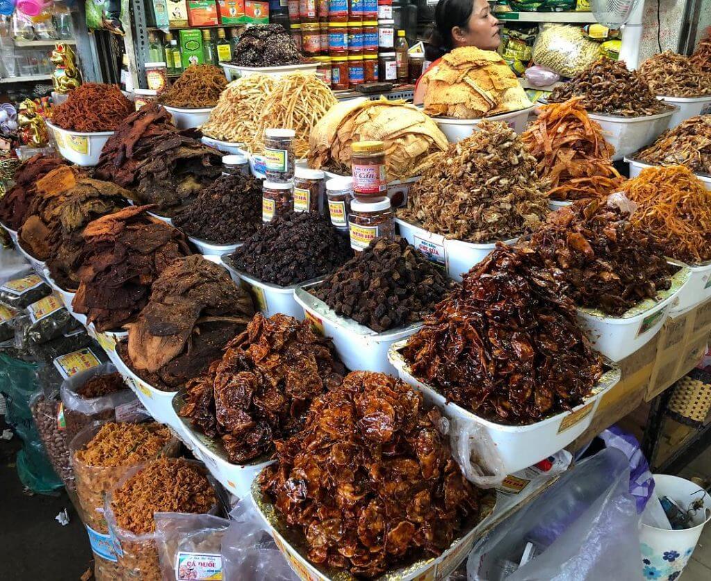 cửa hàng đặc sản đà nẵng làm quà